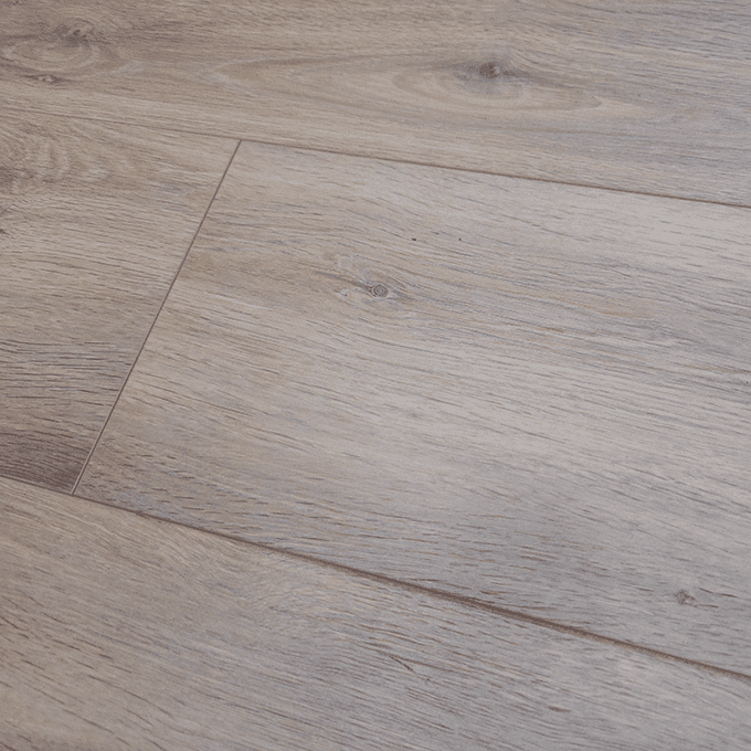 Ламинат Eurowood Advanced 45363/0001 Дуб Зееталер, упаковка 2.694 м Ламинат Eurowood Advanced 45363/0001 Дуб Зееталер, упаковка 2.694 м